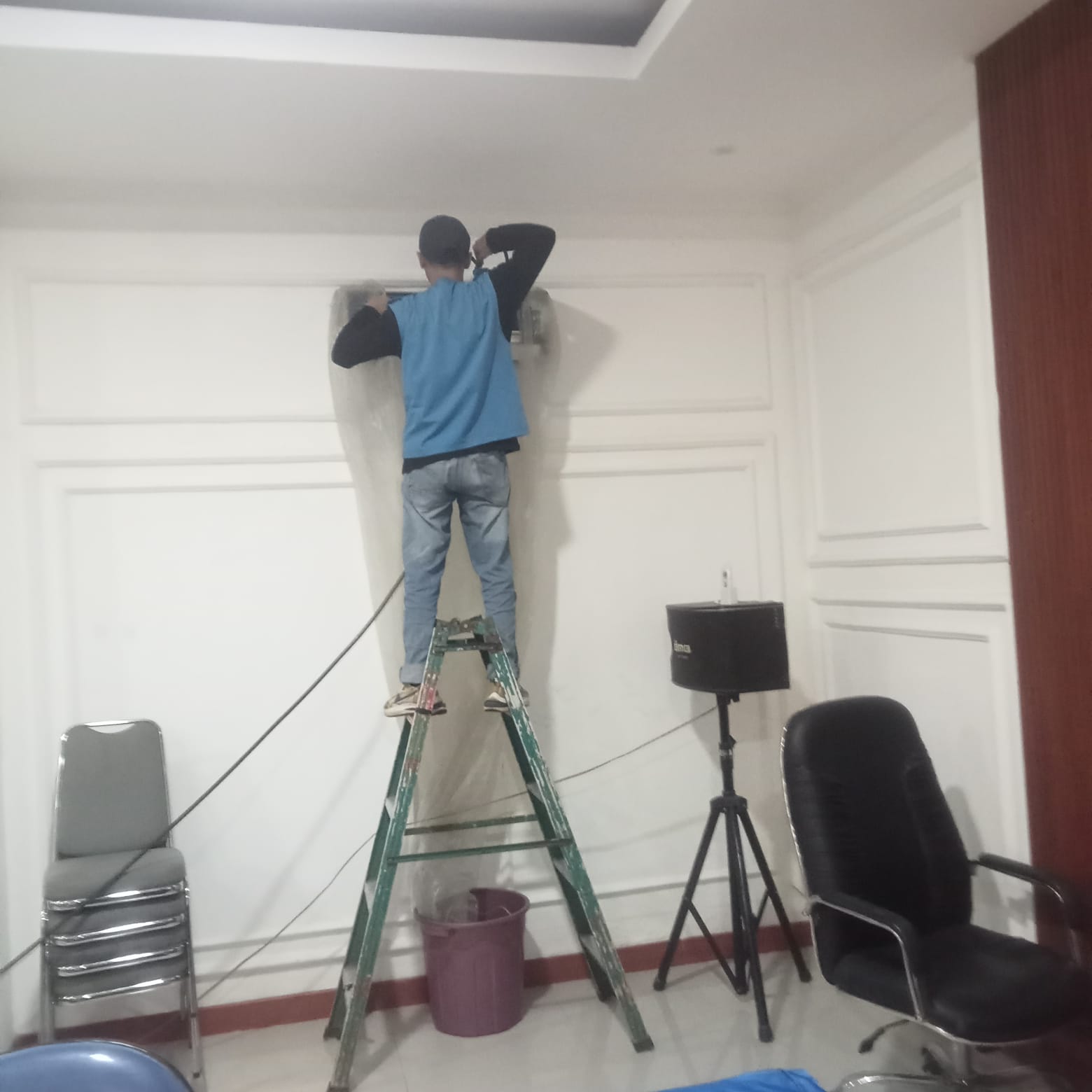 Proyek AC 8