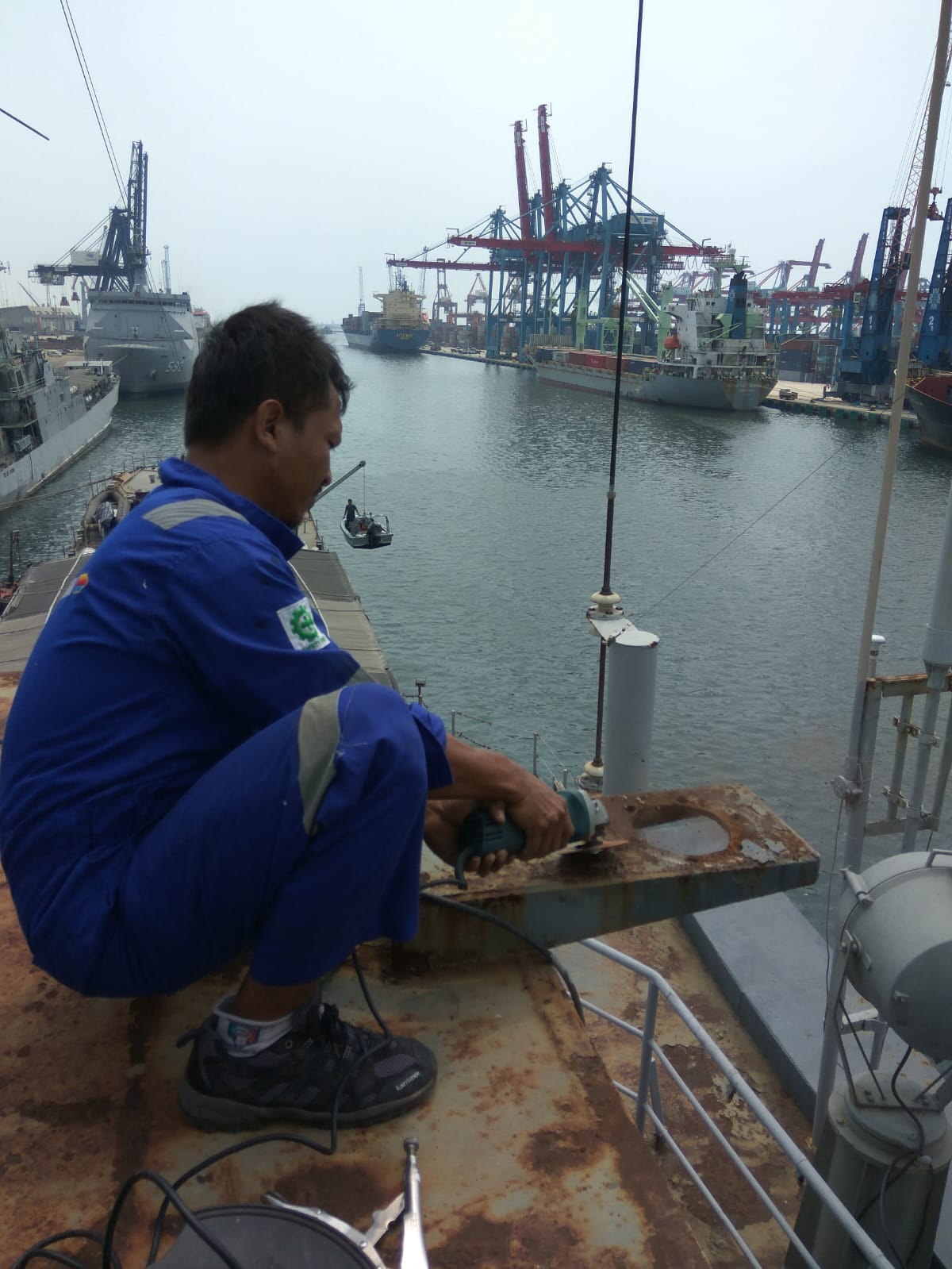 Proyek Alkom 18